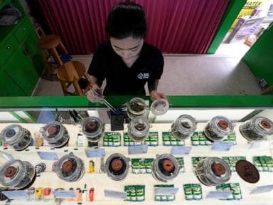 Image for  Thailand starts banning the sale of cannabis without a prescription
