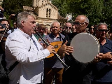 Image for  From the Greek mountains to Manhattan: folk music icon Petroloukas Chalkias honored after death