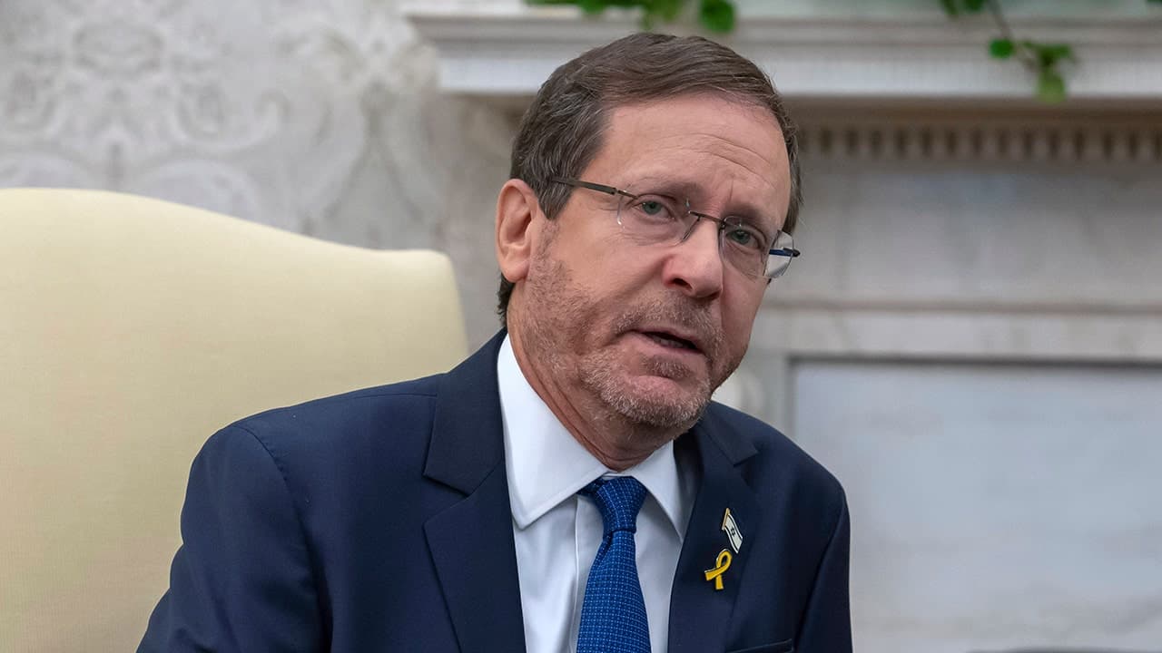 Image for Israeli President Herzog: Israel 'not dragging' US into war with Iran