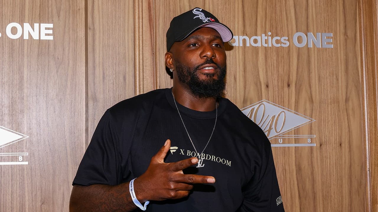 Image for Dez Bryant predicts NFC East team will win Super Bowl this year, takes shot at Giants