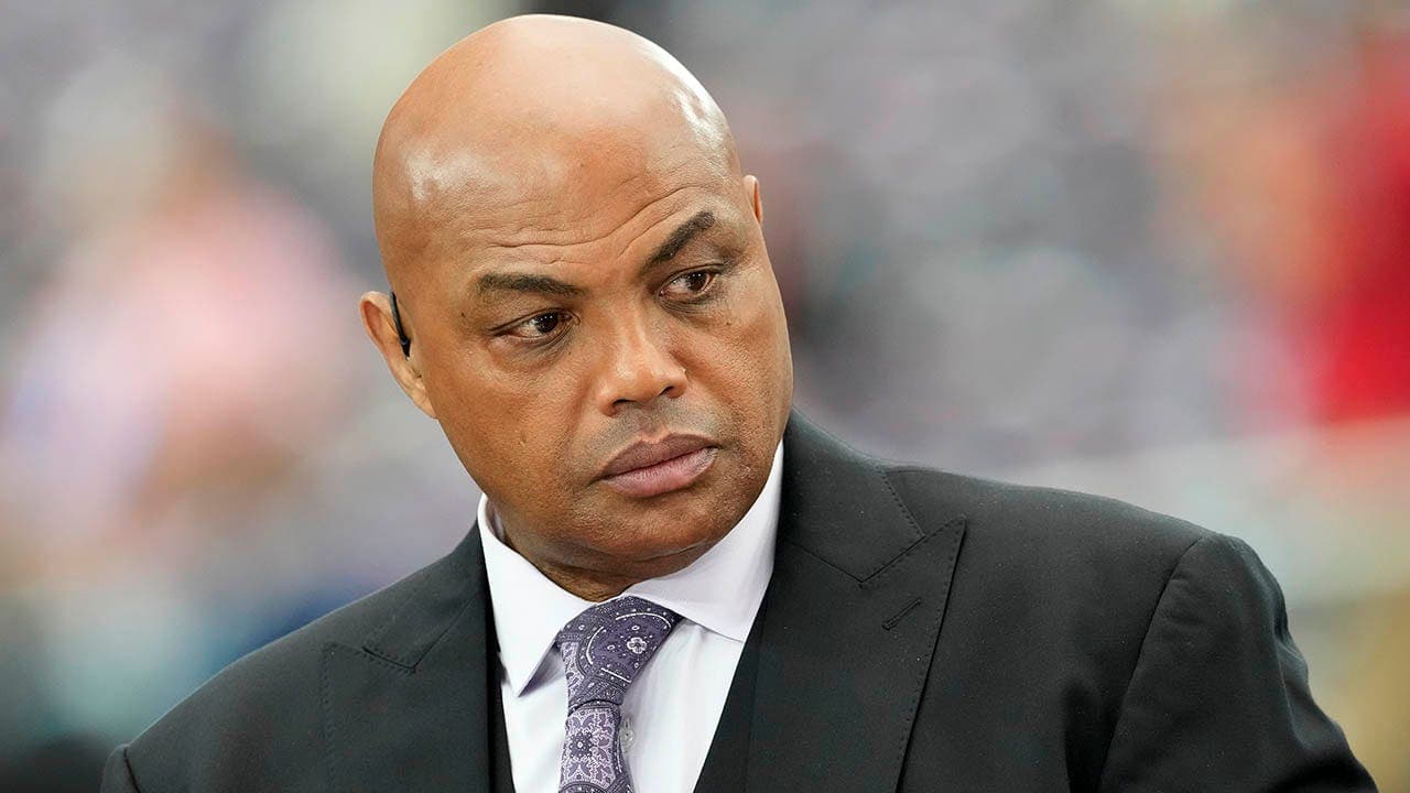 Image for Charles Barkley slams Knicks amid team's search for next head coach
