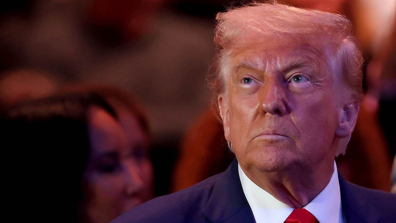 Image for Ex-NFL star says Trump roasted him over pregame pitch