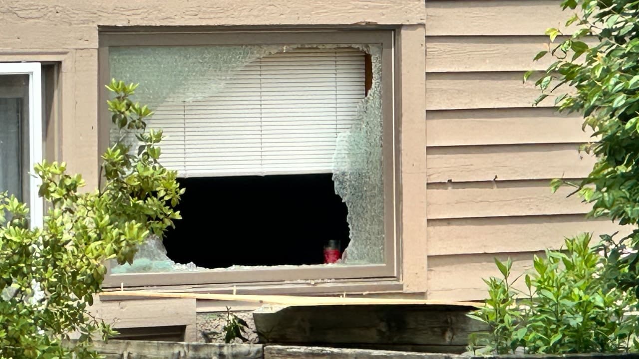 Image for Murdered Democratic lawmaker's home broken into just days after fatal shooting